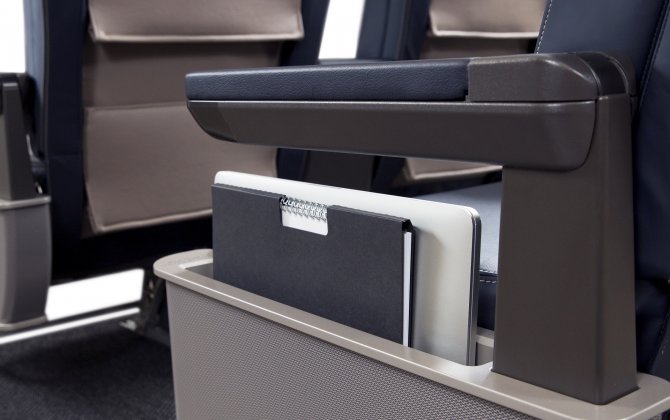 United Airlines Unveils New Premium Seat for 200+ Narrowbody Aircraft