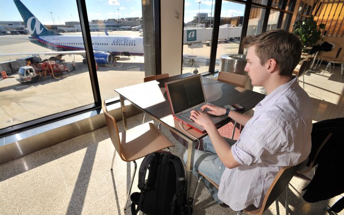 Top 20 best WiFi airports in the world of 2015