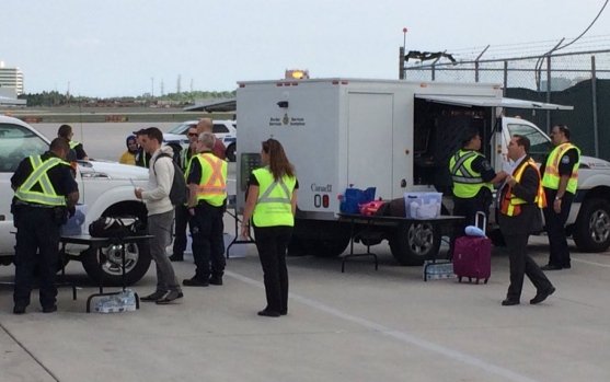 Air Canada passengers re-screened on Toronto tarmac after security lapse in Paris