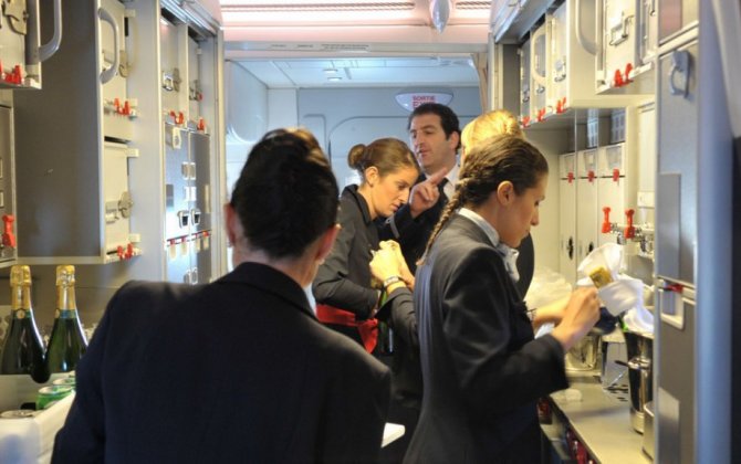 Air France: Call for strike action by two of the three cabin crew unions