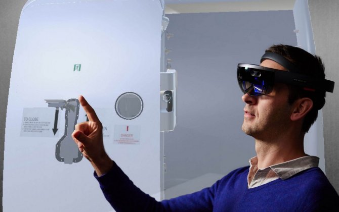 Airbus develops world’s first Mixed Reality Trainer for A350 XWB