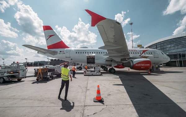 Austrian Airlines increases offer to 40 percent until the end of October