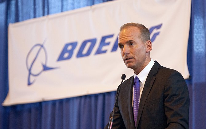 Boeing CEO sees no downturn in commercial airplane cycle