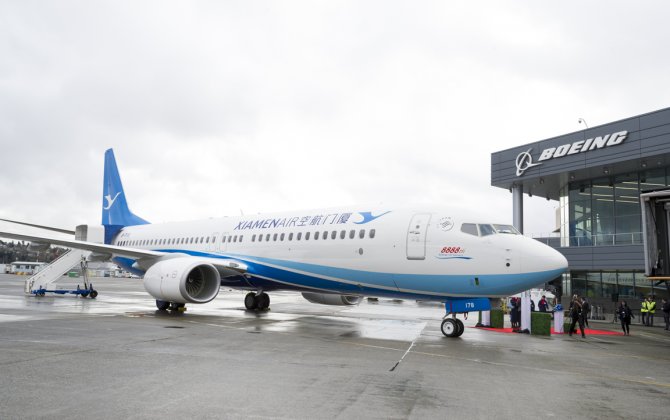 Boeing, Xiamen Airlines Celebrate Milestone 8,888th 737 Delivery