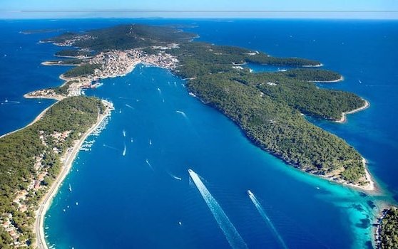 Business aviation insider - Croatia island connection by air
