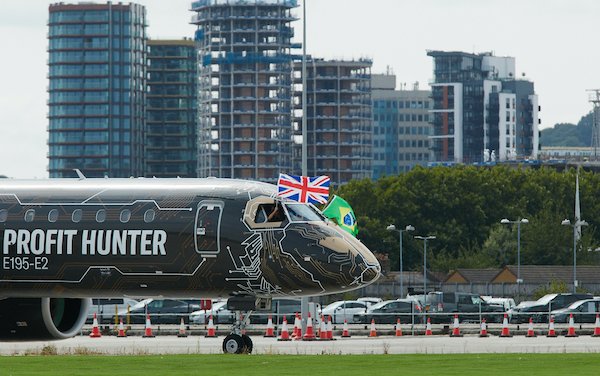 E195-E2 makes debut touchdown at London City Airport