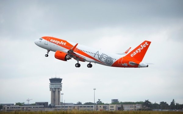 easyJet to upgrade its Airbus A320 family fleet with Descent Profile Optimisation and Continuous Descent Approach