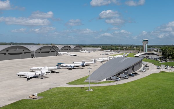  Farnborough Airport embarks on one of the largest solar installations in the South East  