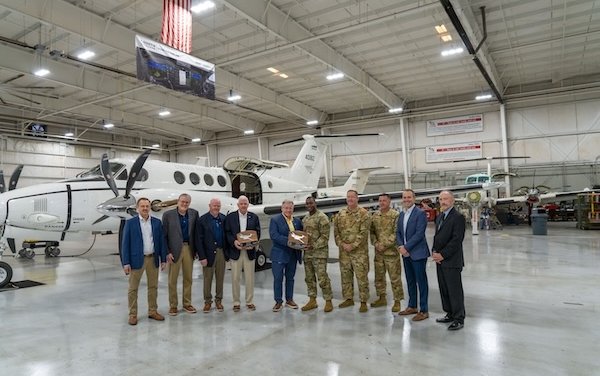 Garmin hits 1,000 King Air G1000 retrofits following landmark U.S. Army delivery