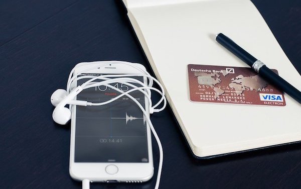 How contactless payment & services technologies are changing airlines