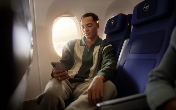 Lufthansa Group launches free high-speed internet from Starlink