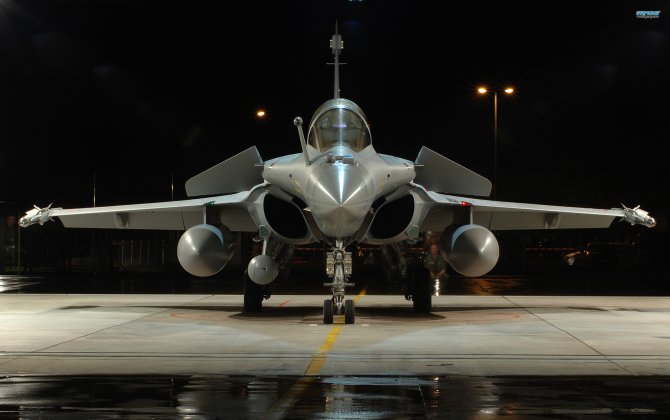 Rafale deliveries fell to single figures in 2015