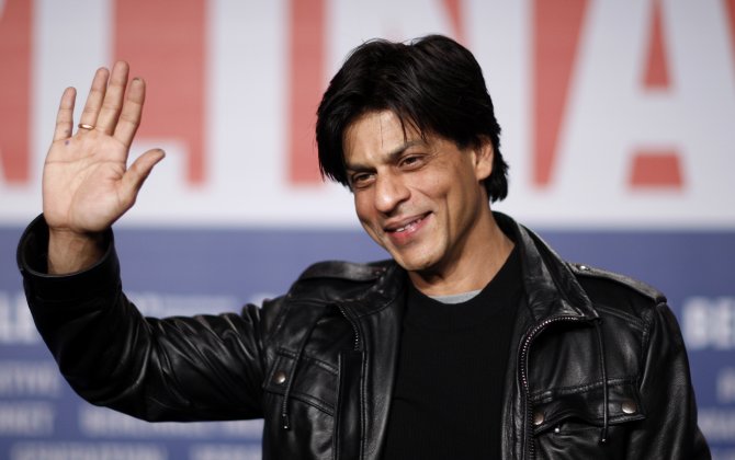 Shah Rukh Khan wants to buy a private plane but cannot!