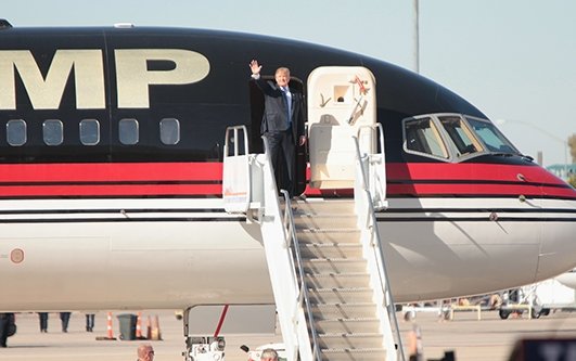 Trump Can't Fly His Private Jet Anymore Because He Didn't Pay the $5 Registration
