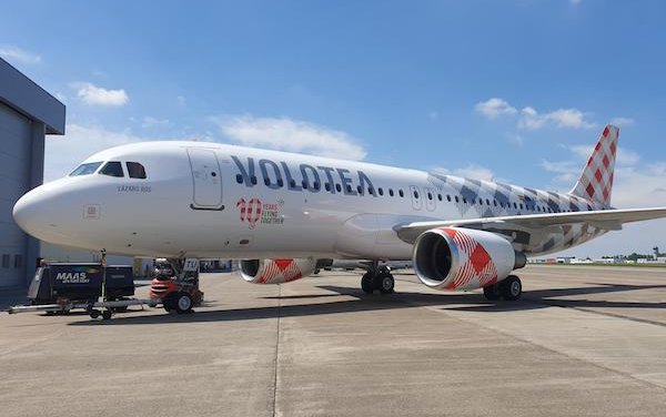 Volotea reveals its 10 years anniversary aircraft 