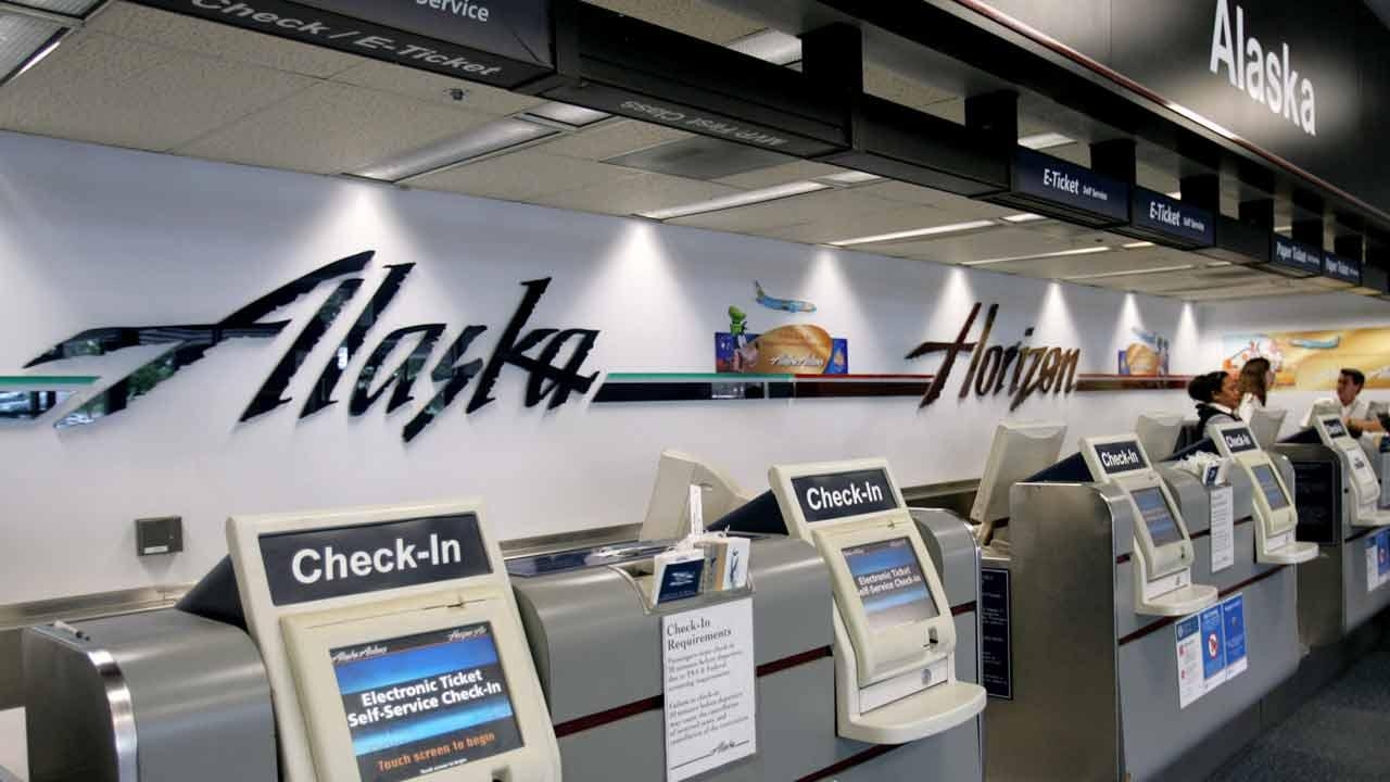 Alaska Air Group Reports August 2015 Operational Results. Alaska Air Group