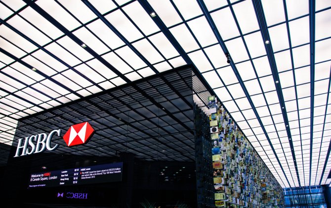 Payments glitch at HSBC leaves thousands of Britons without wages