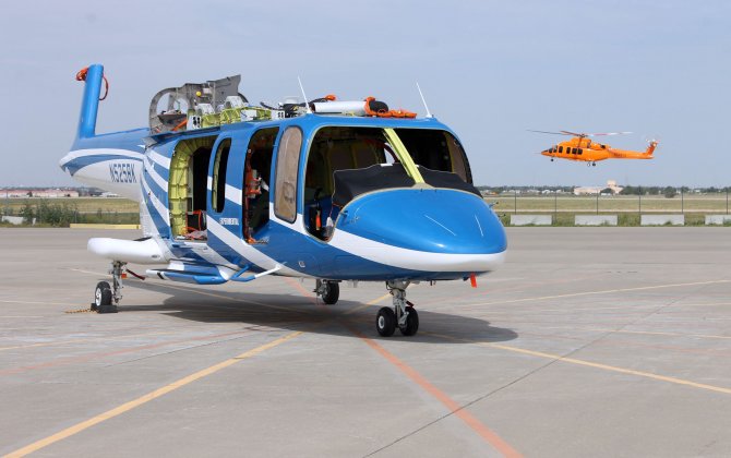 Bell Helicopter Rolls Out Second 525 Prototype