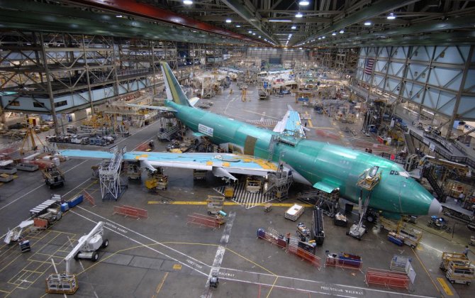 Boeing sticks with 747 production plans despite sales drought