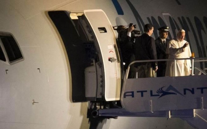 Atlantic&rsquo;s Philly FBO Hosts Papal Goodbye