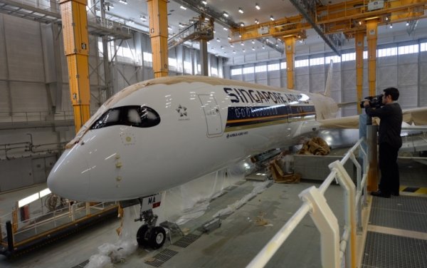 Sneak Peek of Singapore Airlines' First Airbus A350 XWB