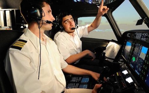Accademia del Volo invests again in ALSIM by acquiring ALX flight simulator