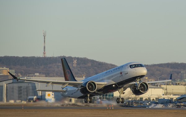 Air Canada one-day passenger load exceeds 100,000 customers