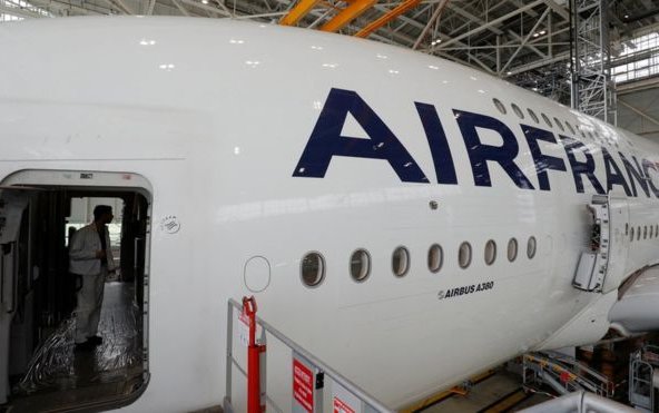 Air France: Pilots' strike to hit Euro 2016