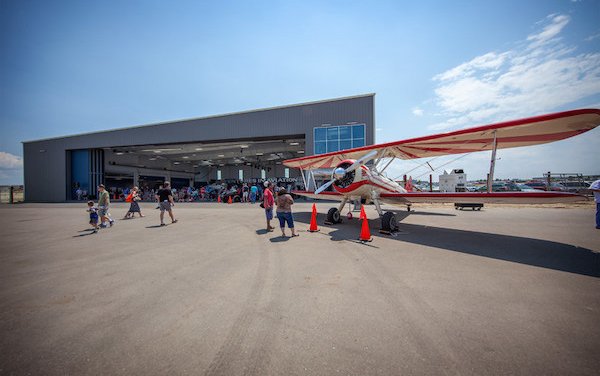 Aviation Legend Commits to Major Gift at Exploration of Flight