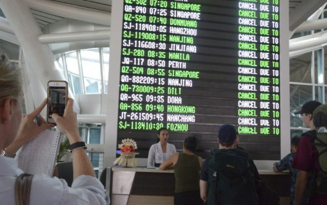 AviationCV.com: Bali Volcano - flight cancelations disastrous for airlines