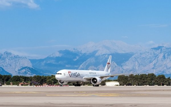 BGS subsidiary Gulfstream Oil extends aviation fuel supply cooperation with Mavi G&ouml;k Airlines at Riga Airport