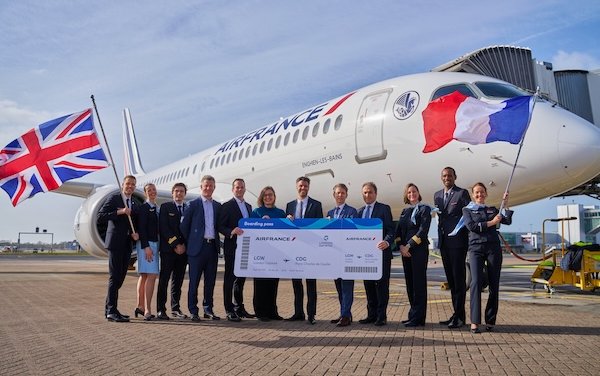 Bonjour Paris! London Gatwick welcomes first Air France flights with a stylish new twice-daily service