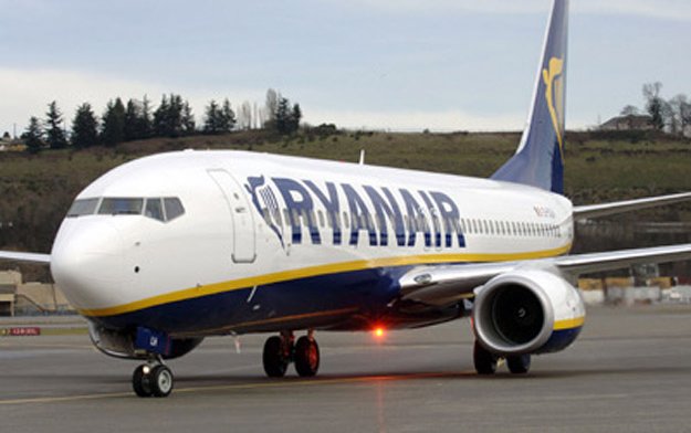 Budget airline Ryanair tells Brits &lsquo;pay &pound;6,000 to fly home from Brussels&rsquo;