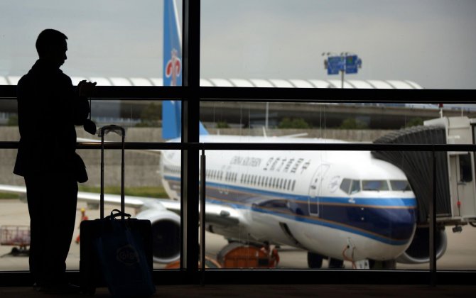 China&rsquo;s Three Biggest Airlines Face $1.3 Billion Currency Losses