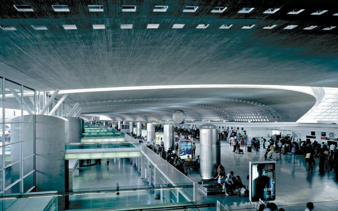 France finally clears Charles de Gaulle airport rail link