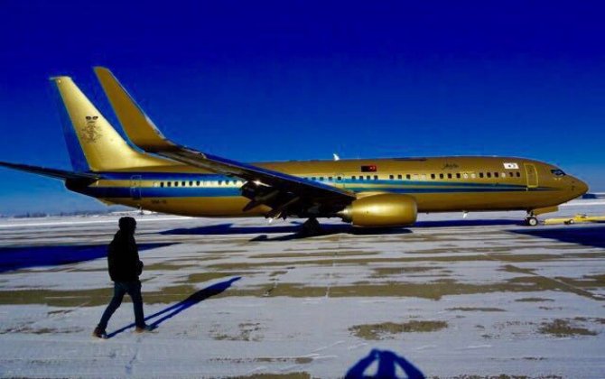 Johor Sultan takes delivery of new Boeing 737