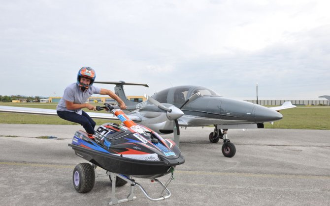 Kevin Reiterer flying high - Diamond Aircraft as new sponsor of the jet ski ace