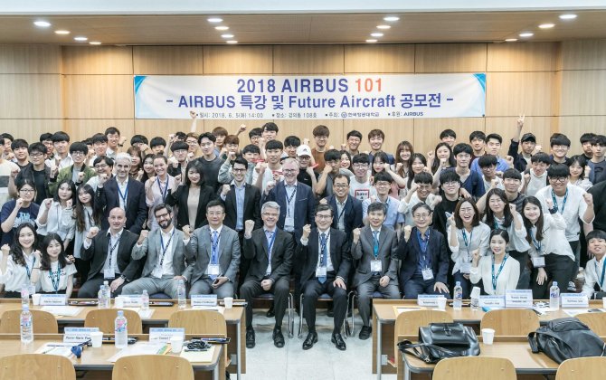 Korean university students see the future of aerospace with Airbus