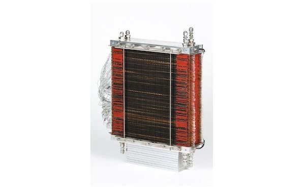 Large aircraft & rotorcraft potential for hydrogen-electric propulsion - ZeroAvia HTPEM fuel cells testing 