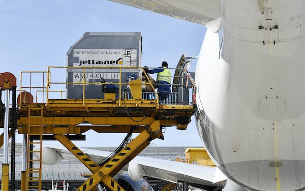 Lufthansa Airbus A350s landing twice daily with protective equipment from China