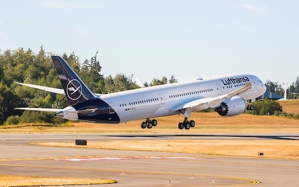 Lufthansa Group received first Boeing 787 Dreamliner