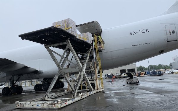 More than 400 tonnes of aid to South Sudan from Air Partner&rsquo;s Freight division