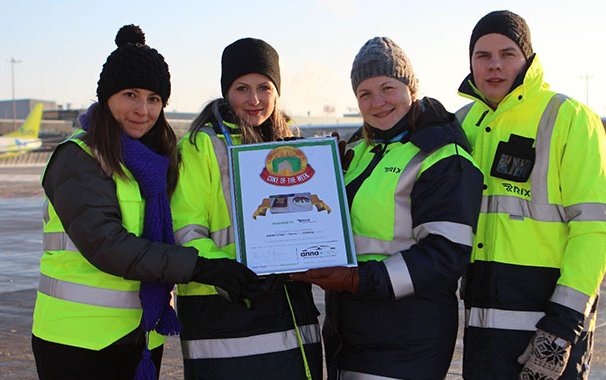 Riga Airport celebrates winning first Cake of the Week Award of 2016