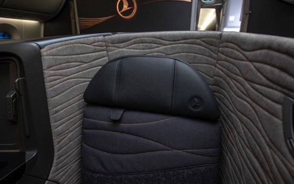 Turkish Airlines&rsquo; first Boeing 787-9 Dreamliner is in the air